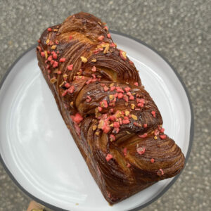 Petit déjeuner Lyon - Brioche feuilletée praline