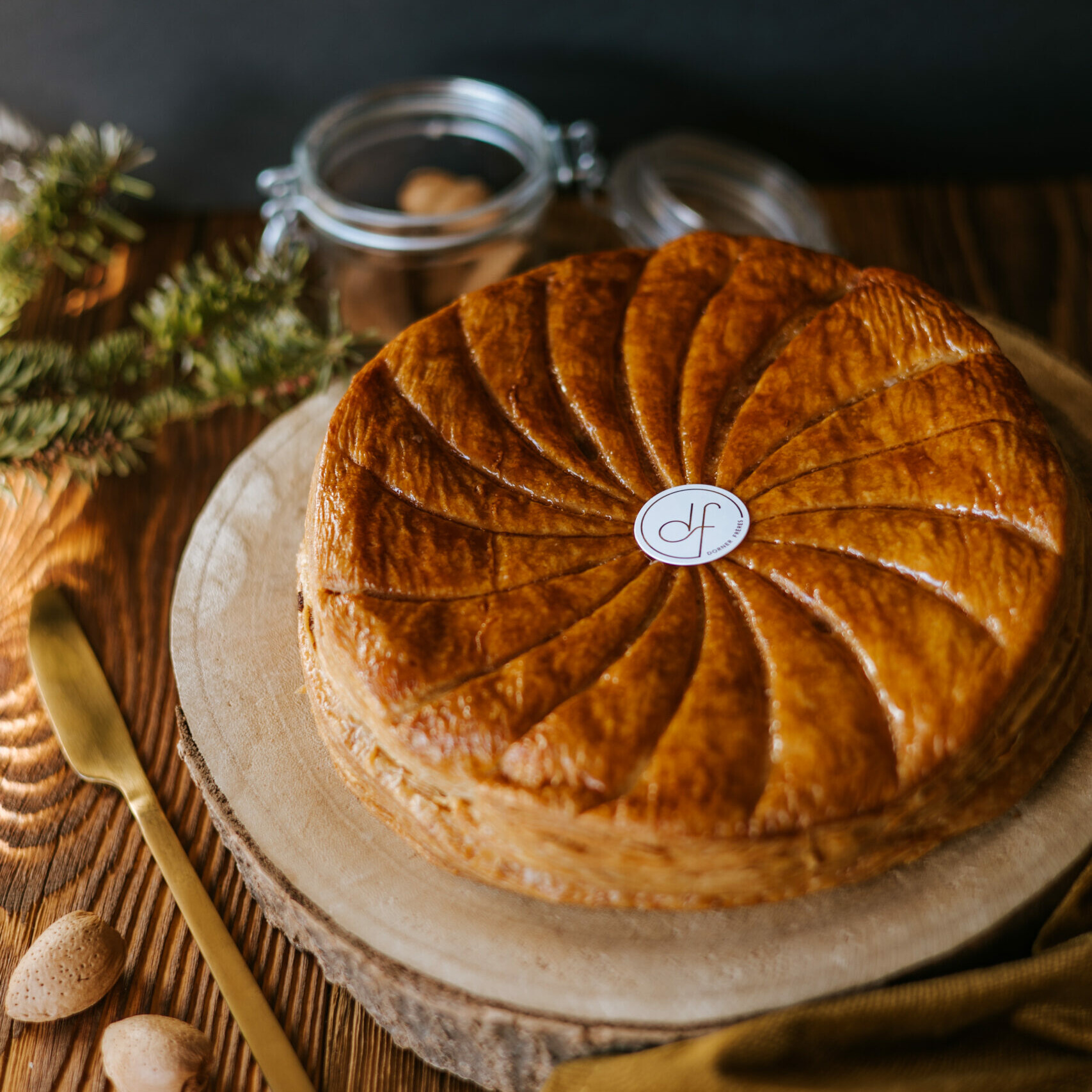LaClassique-Galette des Rois frangipane et une pointe de rhum