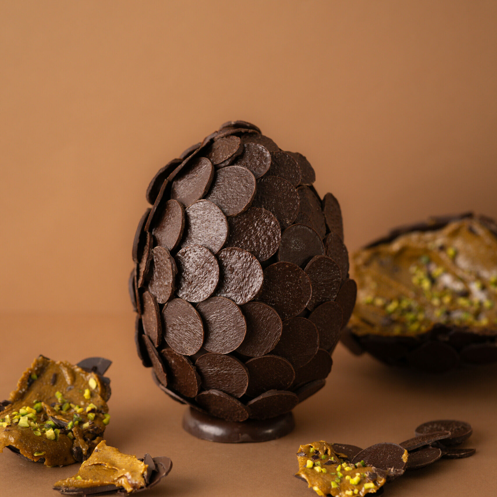 Œuf chocolat noir pistache